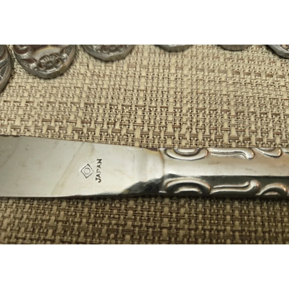 Oneida MELINDA Stainless, Flower Tip, Glossy - Lot of 10‎ Dinner Knives 8 1/2